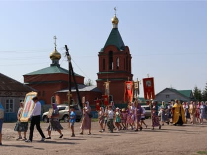 Крестный ход в день Крещения Руси