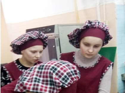 Школьников учат первой профессии