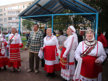 Сосед, пойдем на праздник