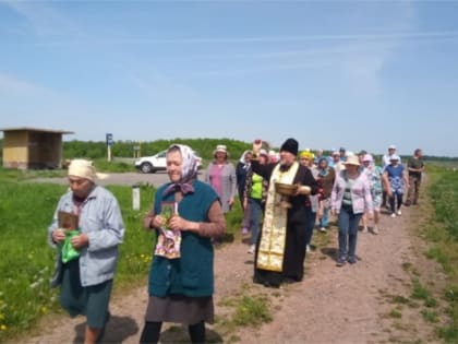 Крестных ход вокруг д. Сюлескеры Цивильского муниципального округа