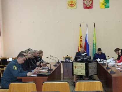 Состоялось плановое заседание комиссии по делам несовершеннолетних и защите их прав администрации Шемуршинского муниципального округа