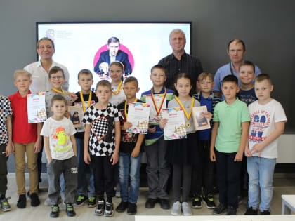 В шахматной школе Сергея Карякина открыли новый учебный год