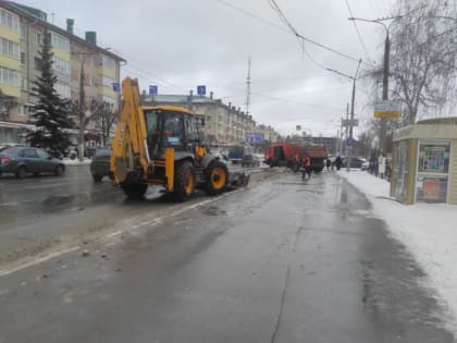 АО «Дорэкс» продолжает работы по текущему содержанию дорог города