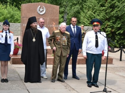 Всероссийская военно-патриотическая акция «Горсть памяти» состоялась в Чебоксарах