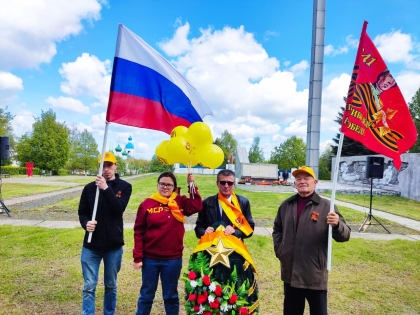 Во всех муниципальных округах местные отделения партии приняли участие в праздновании Дня Победы