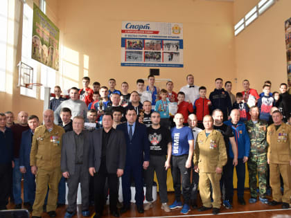 Завершился 10-ый турнир по боксу памяти воинов-интернационалистов, посвященный выводу Советских войск из Афганистана, на Кубок Главы администрации Моргаушского района: моргаушские 
