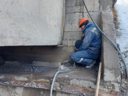 В Чебоксарах продолжается ремонт Гагаринского моста