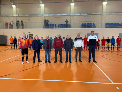 Рождественский турнир по мини-футболу среди мужских команд-ветеранов