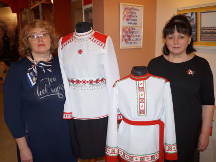 В Моргаушах при поддержке местного отделения прошла выставка "В плену чувашской вышивки"