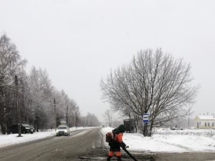 АО «Дорэкс» продолжает работы по ямочному ремонту городских дорог в Чебоксарах