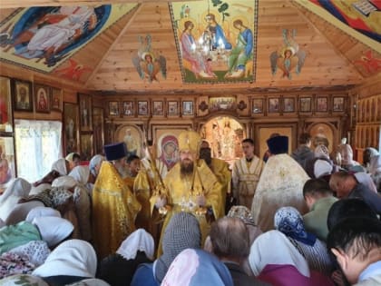 Архиерейское богослужение в годовщину освящения храма в честь святой блаженной Ксении Петербургской г. Новочебоксарск