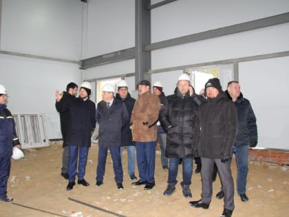 Анатолий Аксаков проинспектировал ход реконструкции стадиона "Волга"