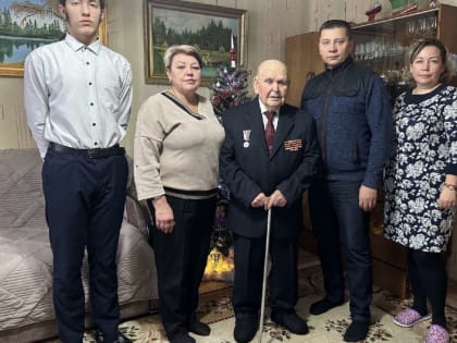 Продолжается акция «С Новым годом, ветеран!»