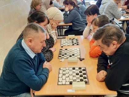 В Комсомольской районной организации состоялся турнир по шашкам