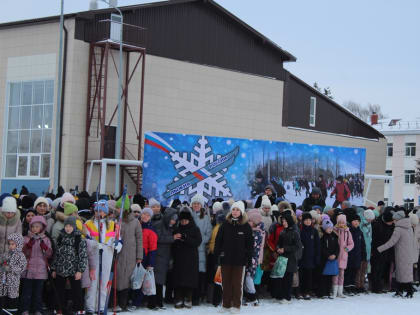 Любителей спорта Урмарского района собрала массовая лыжная гонка "Лыжня России-2023"