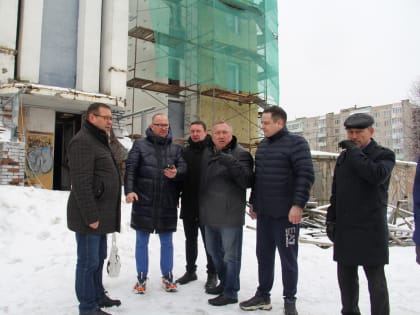 “Атӑл” в цветах речной волны
