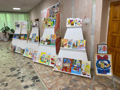 В Районном  Доме культуры открыта выставка «Пасхальная радость»