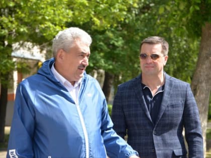 Леонид Черкесов проверил ход реконструкции дороги в Южном поселке Чебоксар