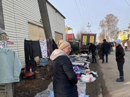 Борьба с незаконной уличной торговлей проводится по поручению главы города Владимира Доброхотова
