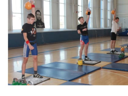 В спортивной школе «Атал» прошёл Республиканский турнир по гиревому спорту памяти Бронислава Чернова