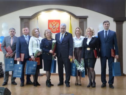 Леонид Черкесов поздравил Верховный Суд Чувашской Республики с вековым юбилеем