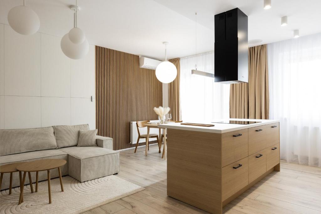 listing card gallery