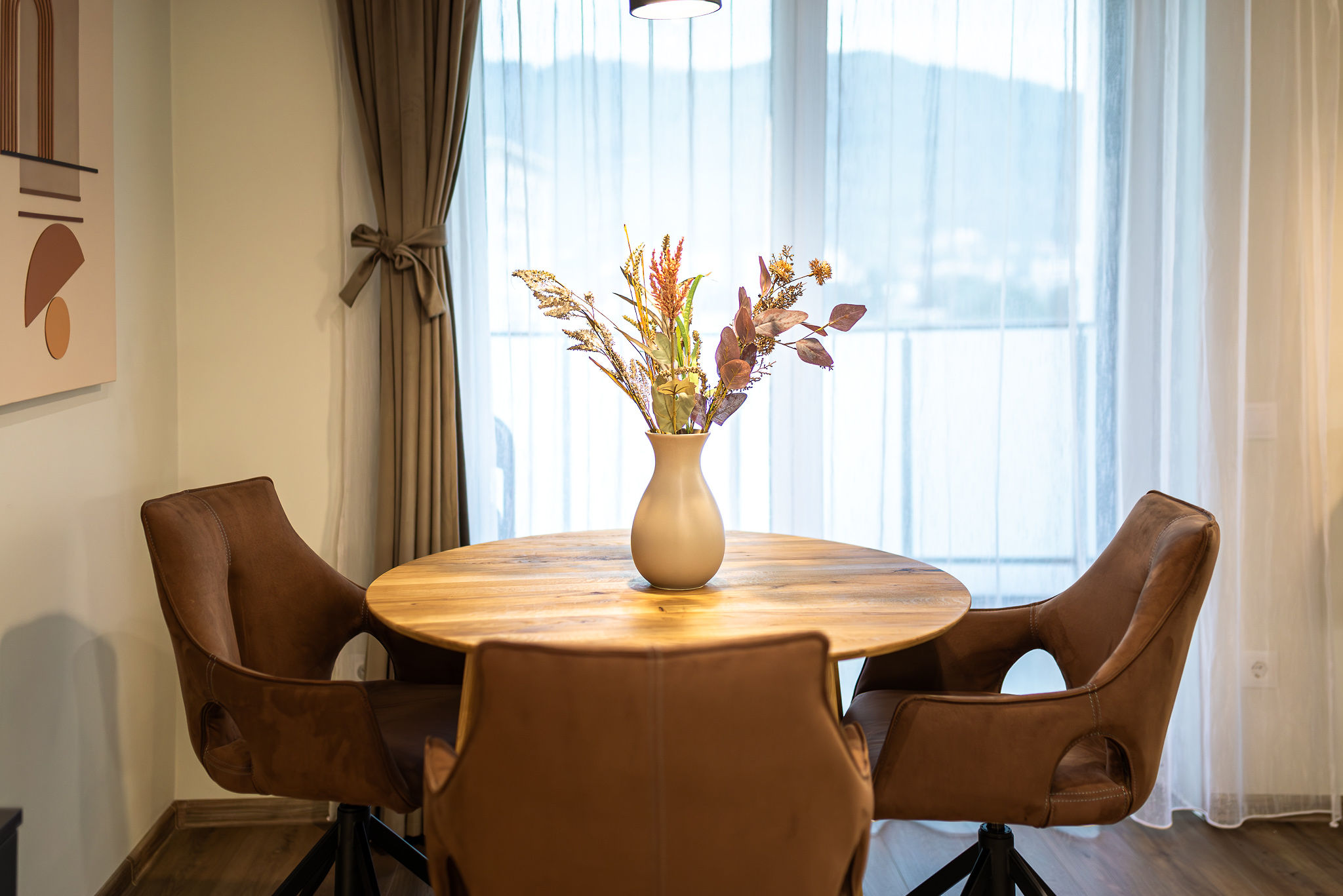 listing card gallery