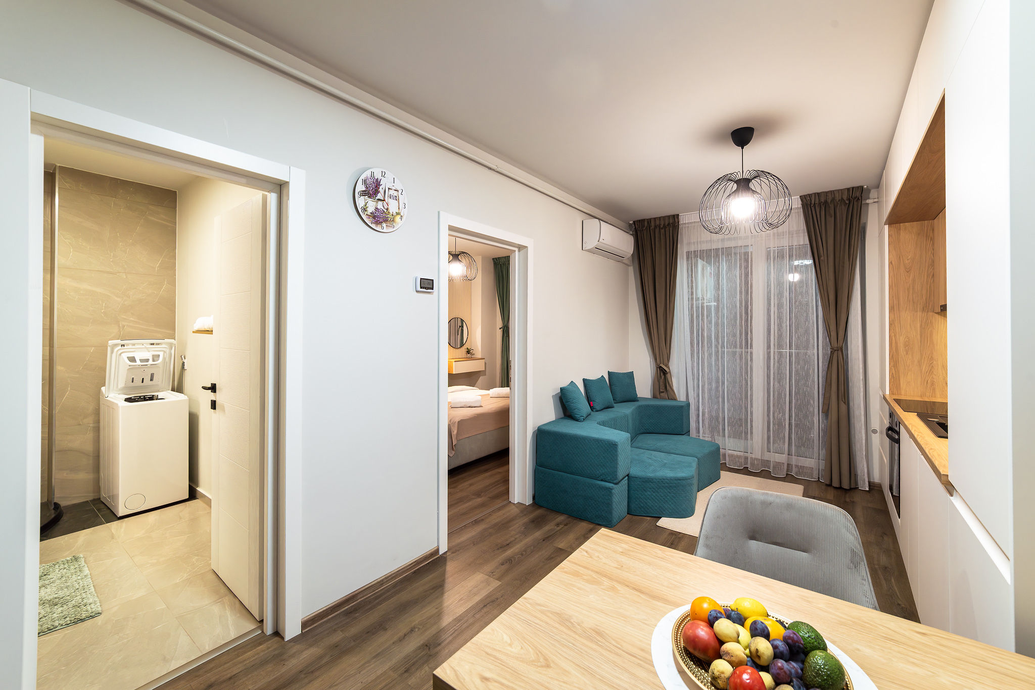 listing card gallery