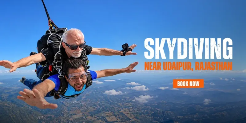 SKY DIVING NEAR UDAIPUR 