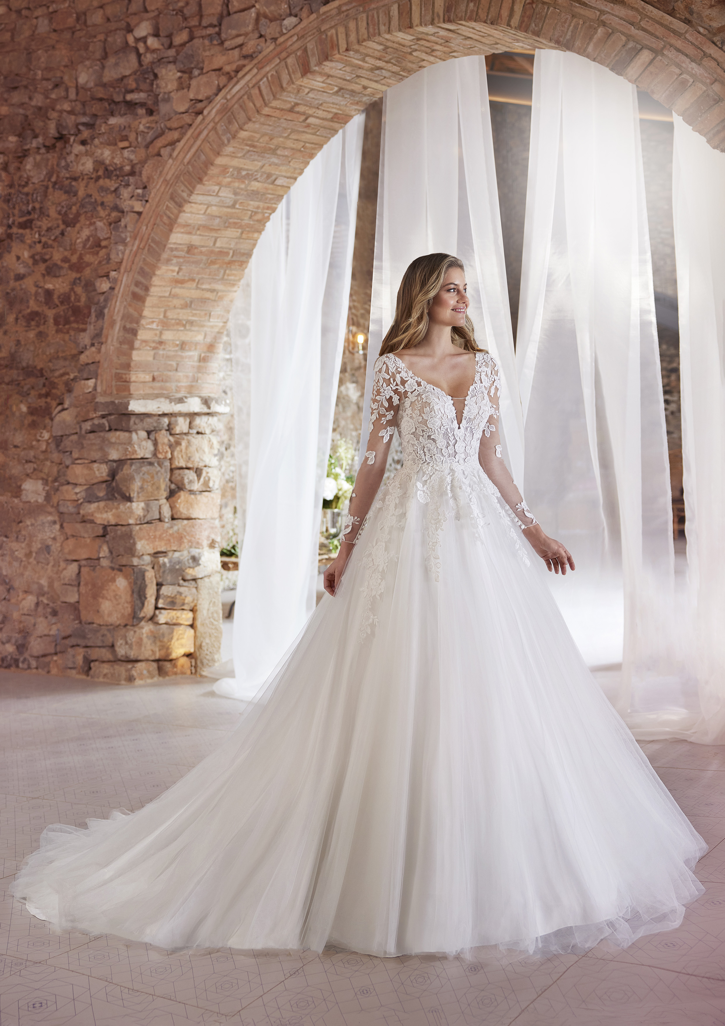 pronovias0-MAYA-B