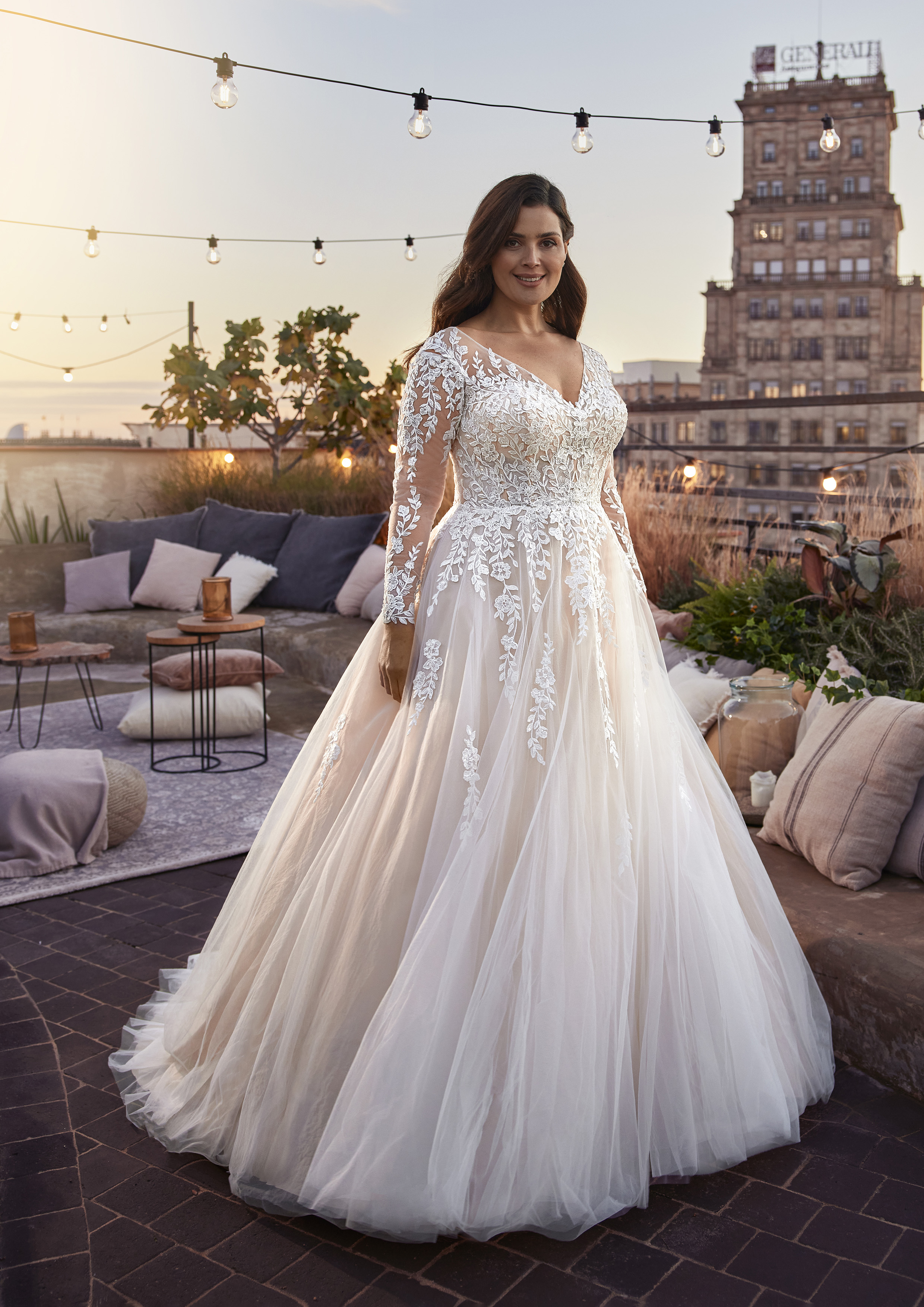 pronovias-SLICK-E