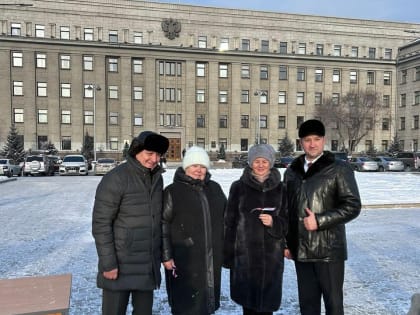 Два новых школьных автобуса получили Мишелёвская и Новожилкинская средние школы Усольского района