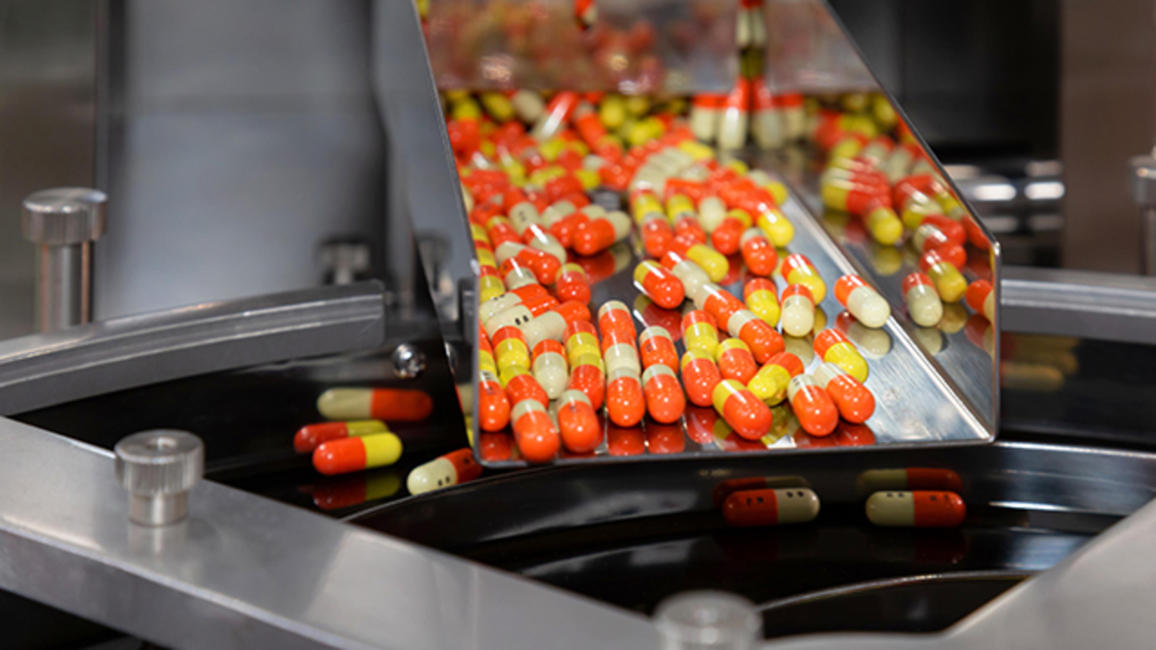 orange-and-yellow-pills