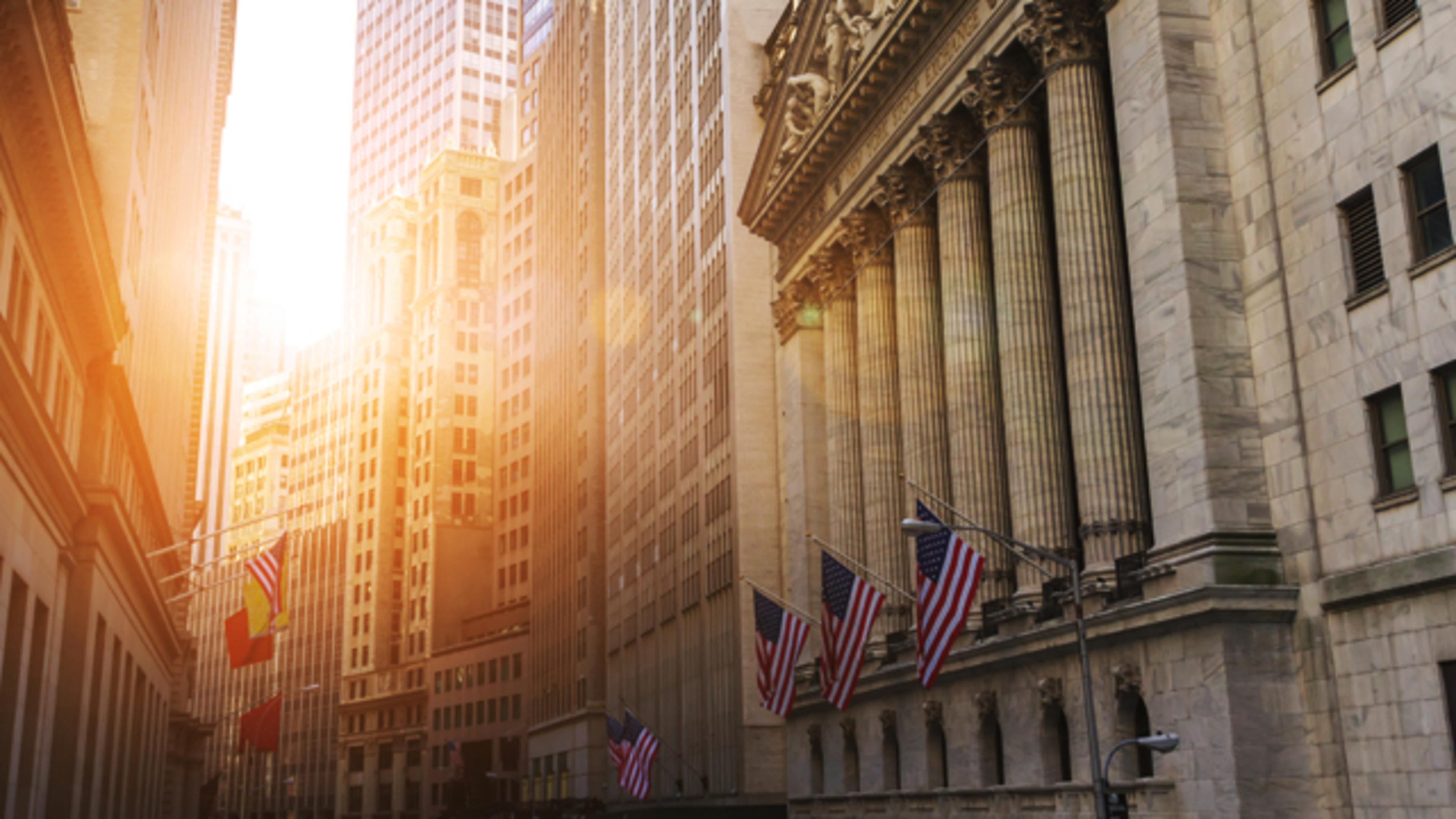 Cityscape-AmericanFlags.jpg
