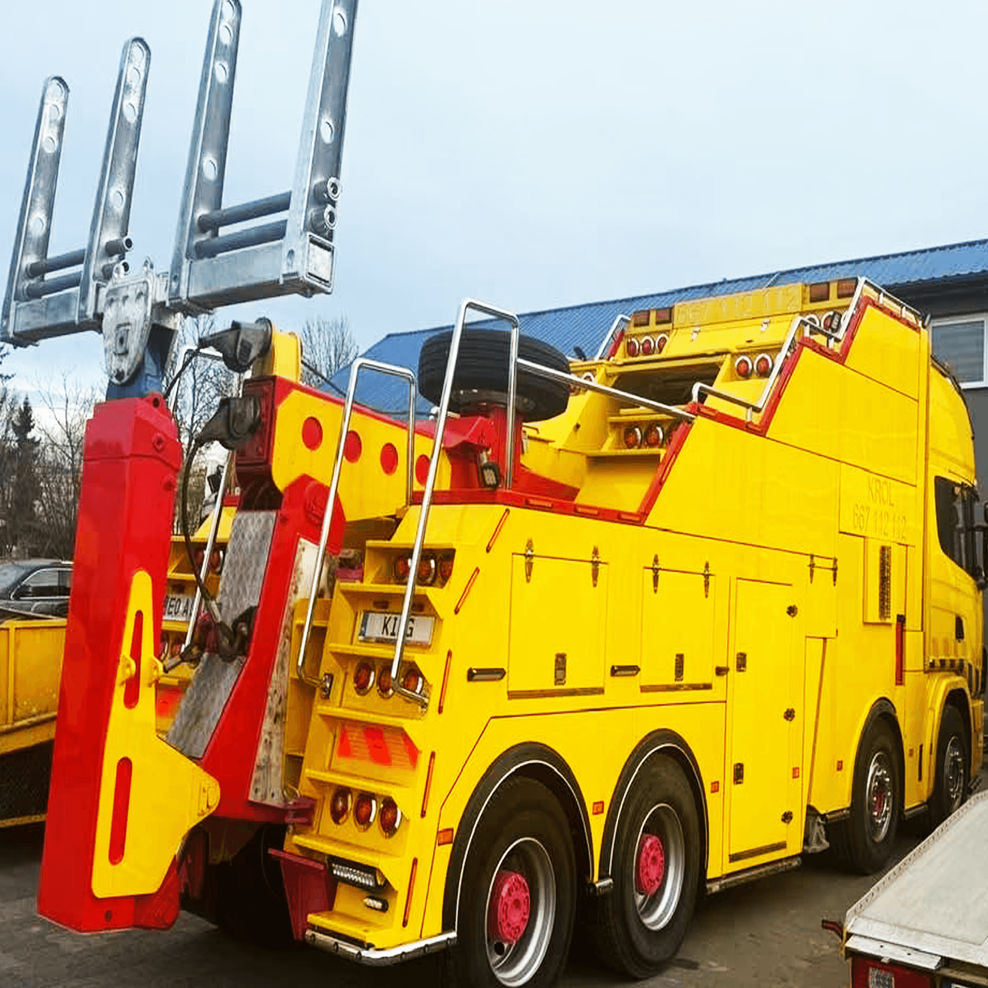 Pomoc drogowa Holownik ciężarowy Scania 144 530V – widok 2