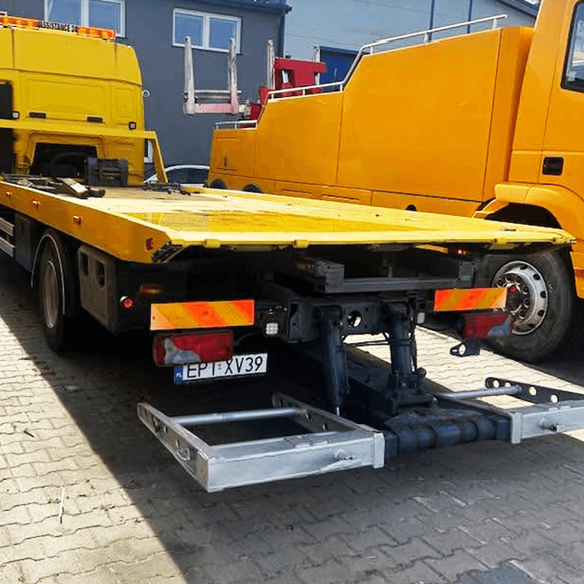 Pomoc drogowa platforma hydrauliczna MAN TGM 12.280 – widok 3
