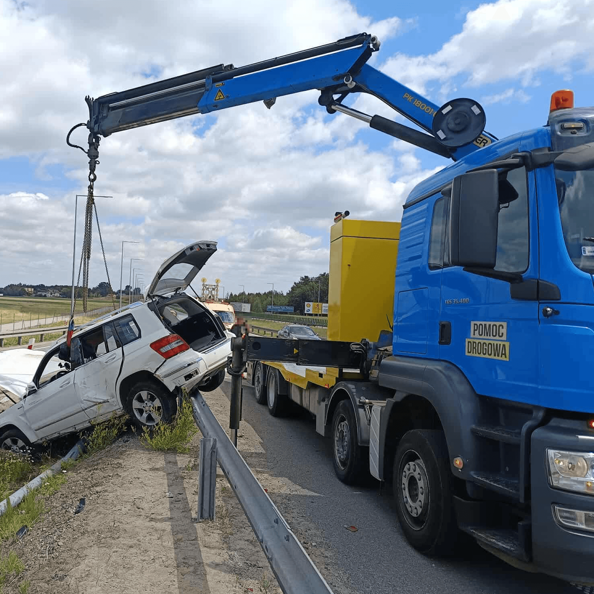 Pomoc drogowa platforma hydrauliczna MAN 32.400 TGS – widok 4