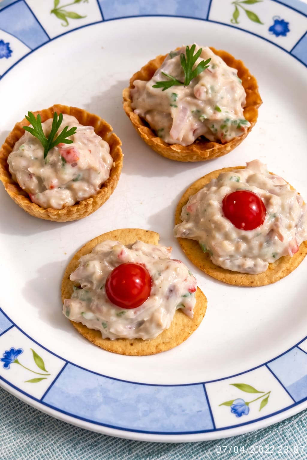 Tuna Canapes