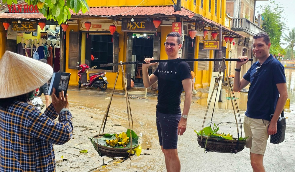 Vietnam friendly people and beautiful landscape