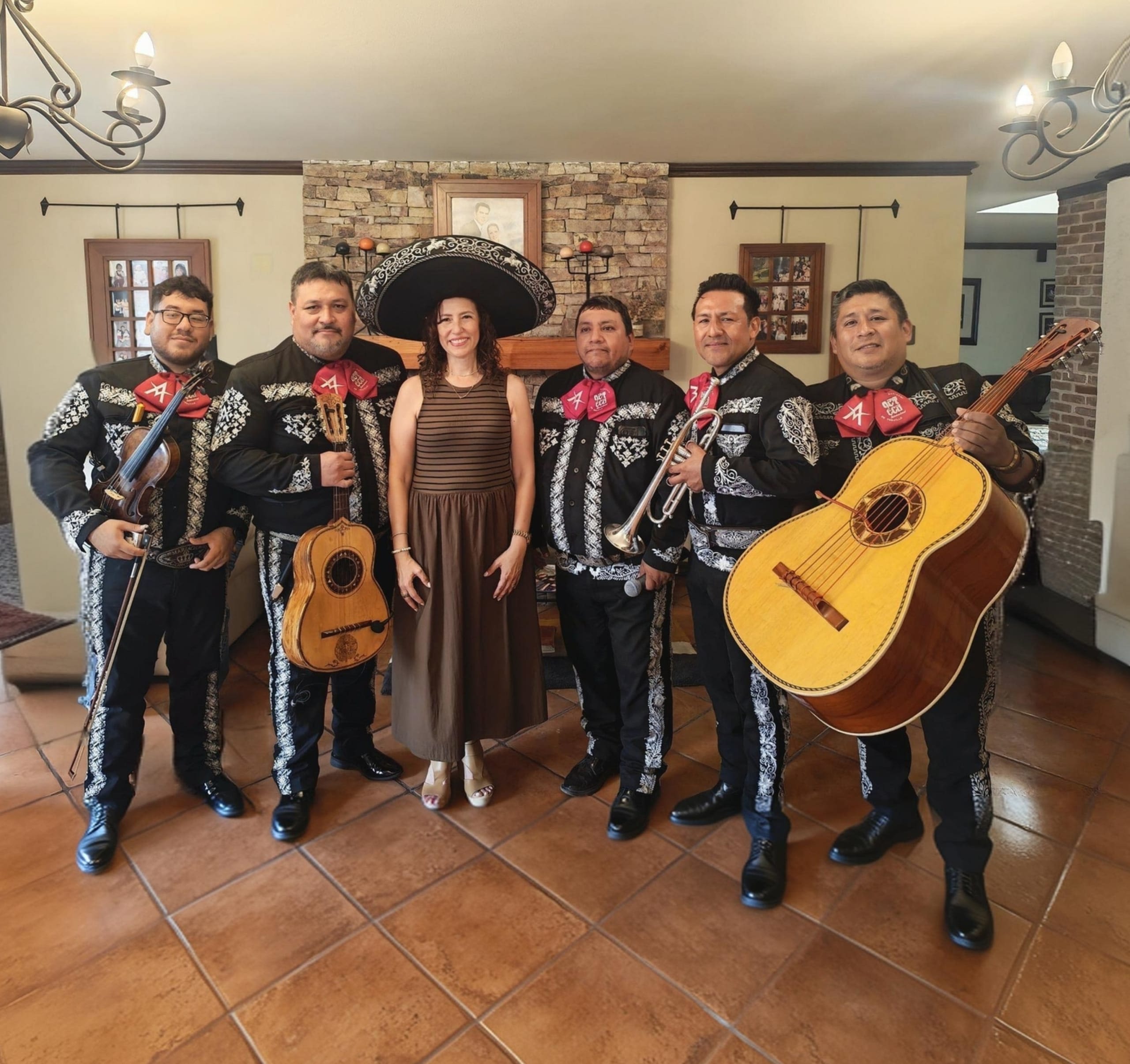 Trabajo de Mariachi Azteca de Trujillo 6