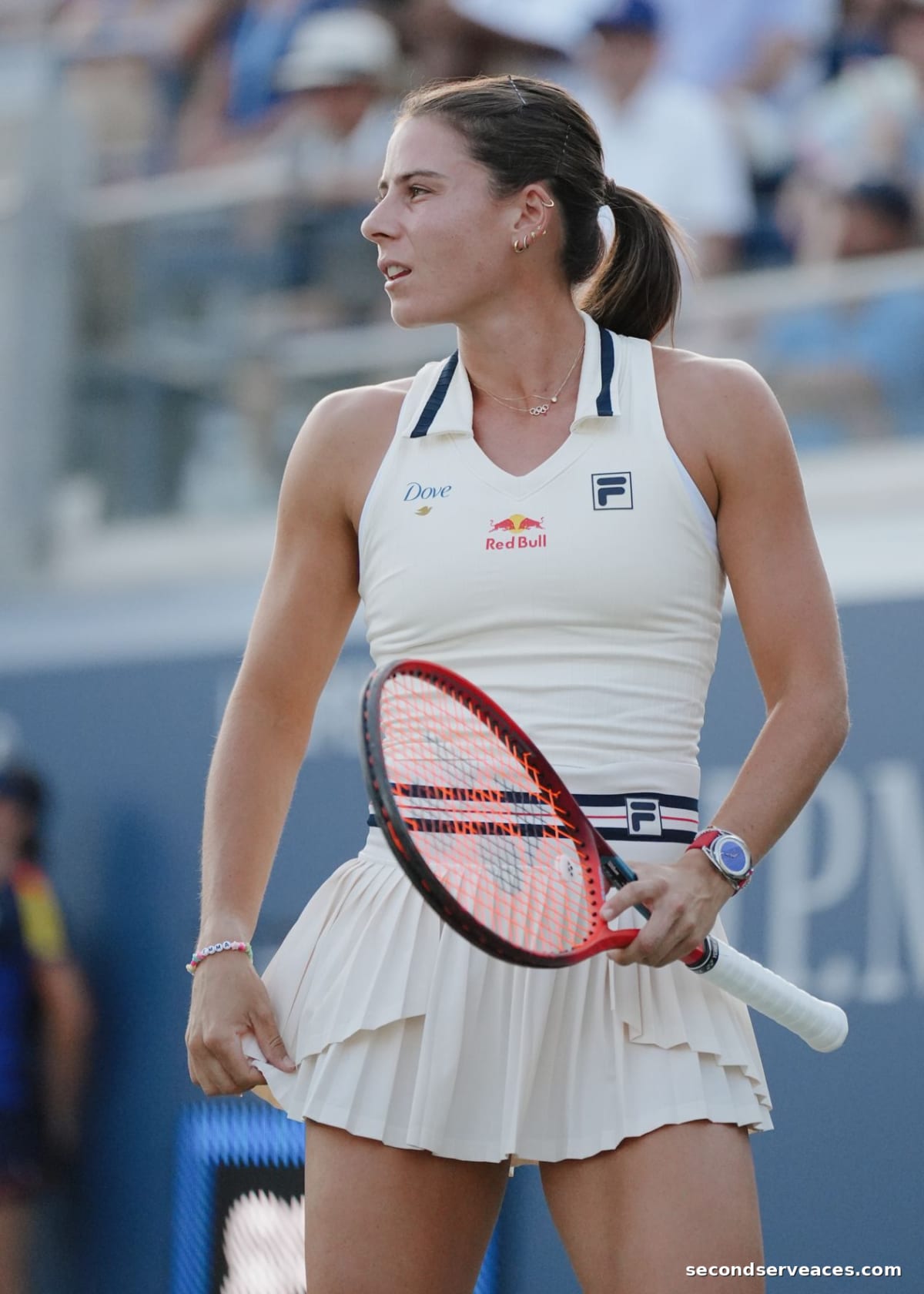WTA Cincinnati Predictions: Navarro vs. Pegula Odds Analysis