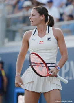 WTA Cincinnati Predictions: Navarro vs. Pegula Odds Analysis