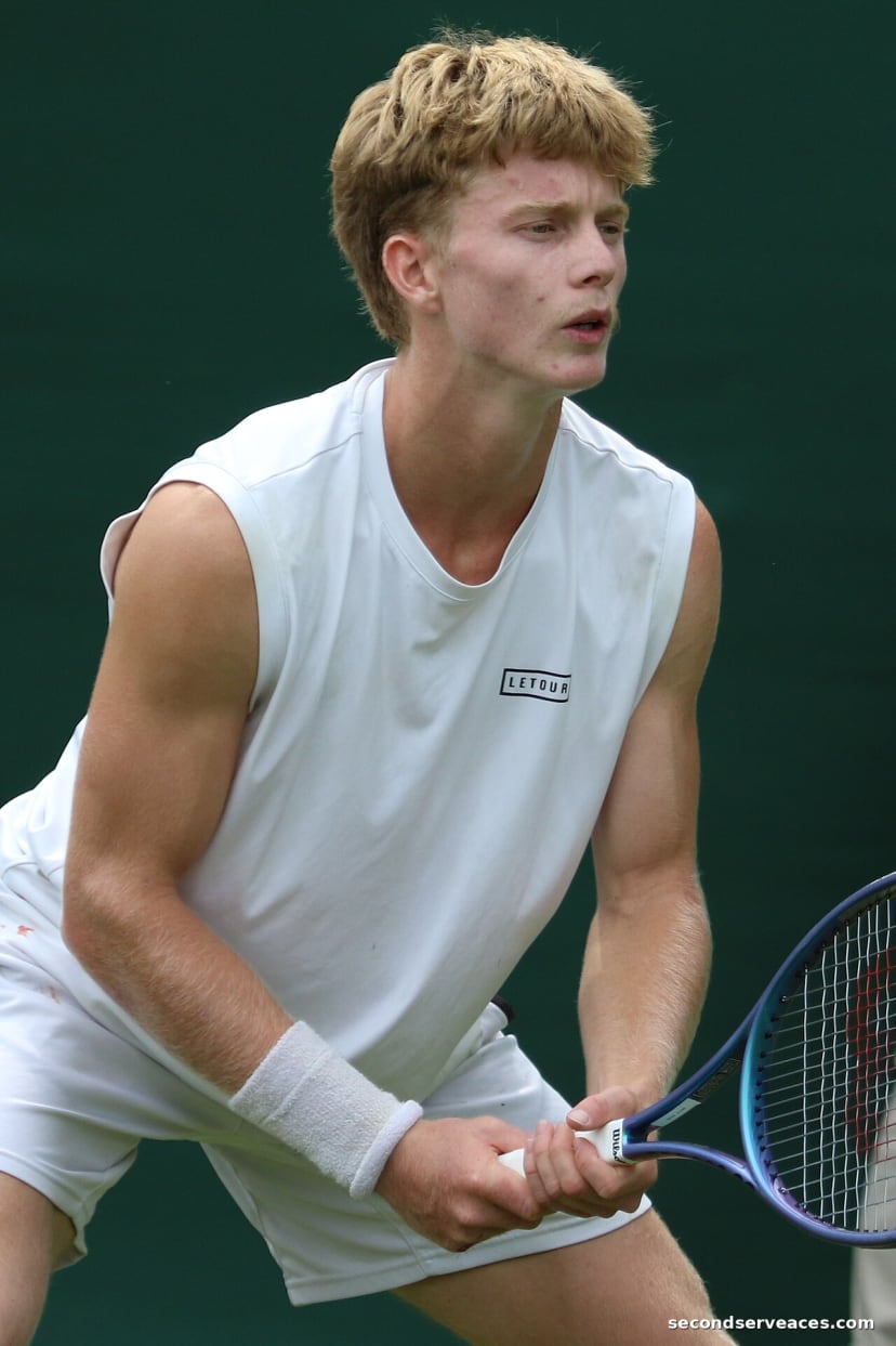 Darderi Ends Sweeny's US Open Run in Straight Sets