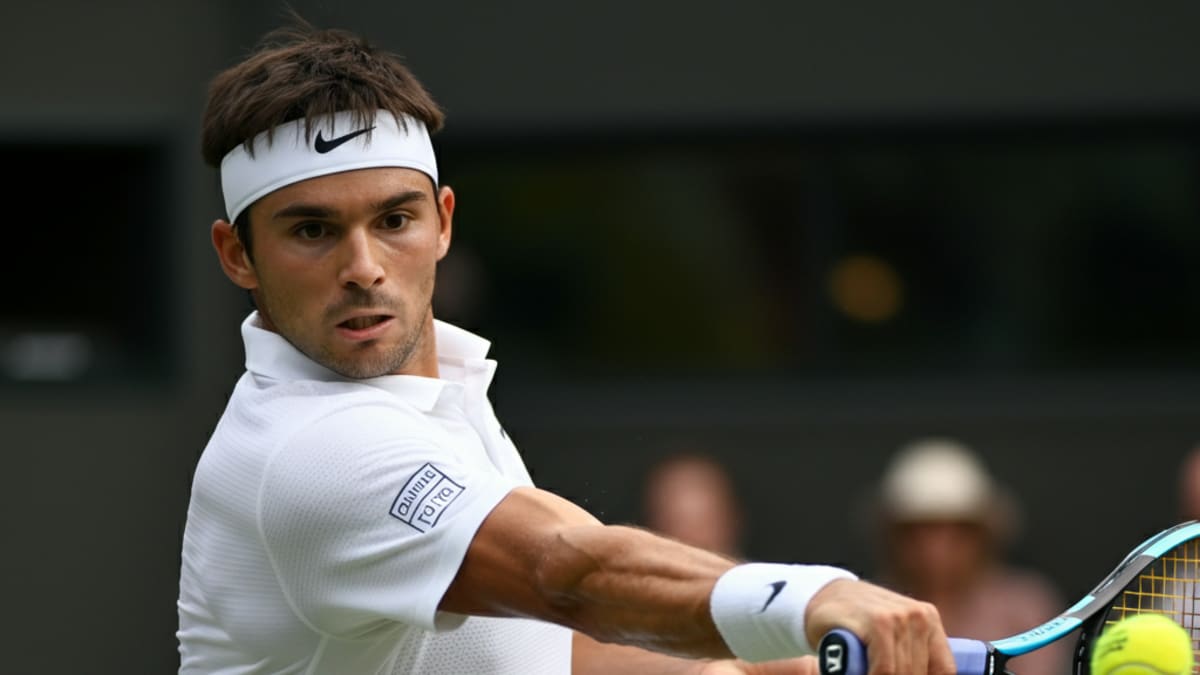 Elegance in Extinction: The One-Handed Backhand's Fade
