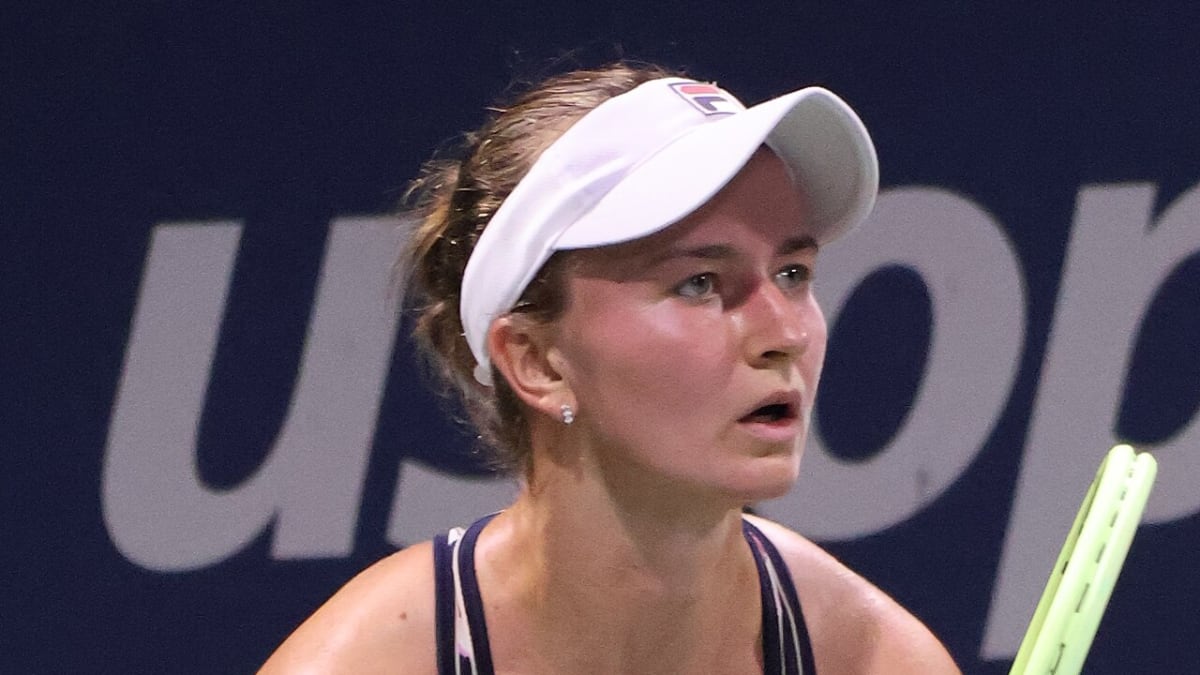 Zheng vs Krejcikova Athens Quarterfinal Predictions & H2H