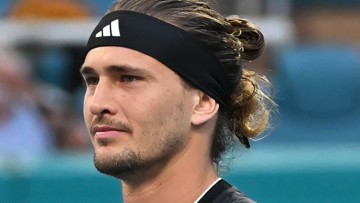 Zverev Outlasts Sonego in 6-4, 3-6, 6-7 (7), 7-5, 6-4 Epic