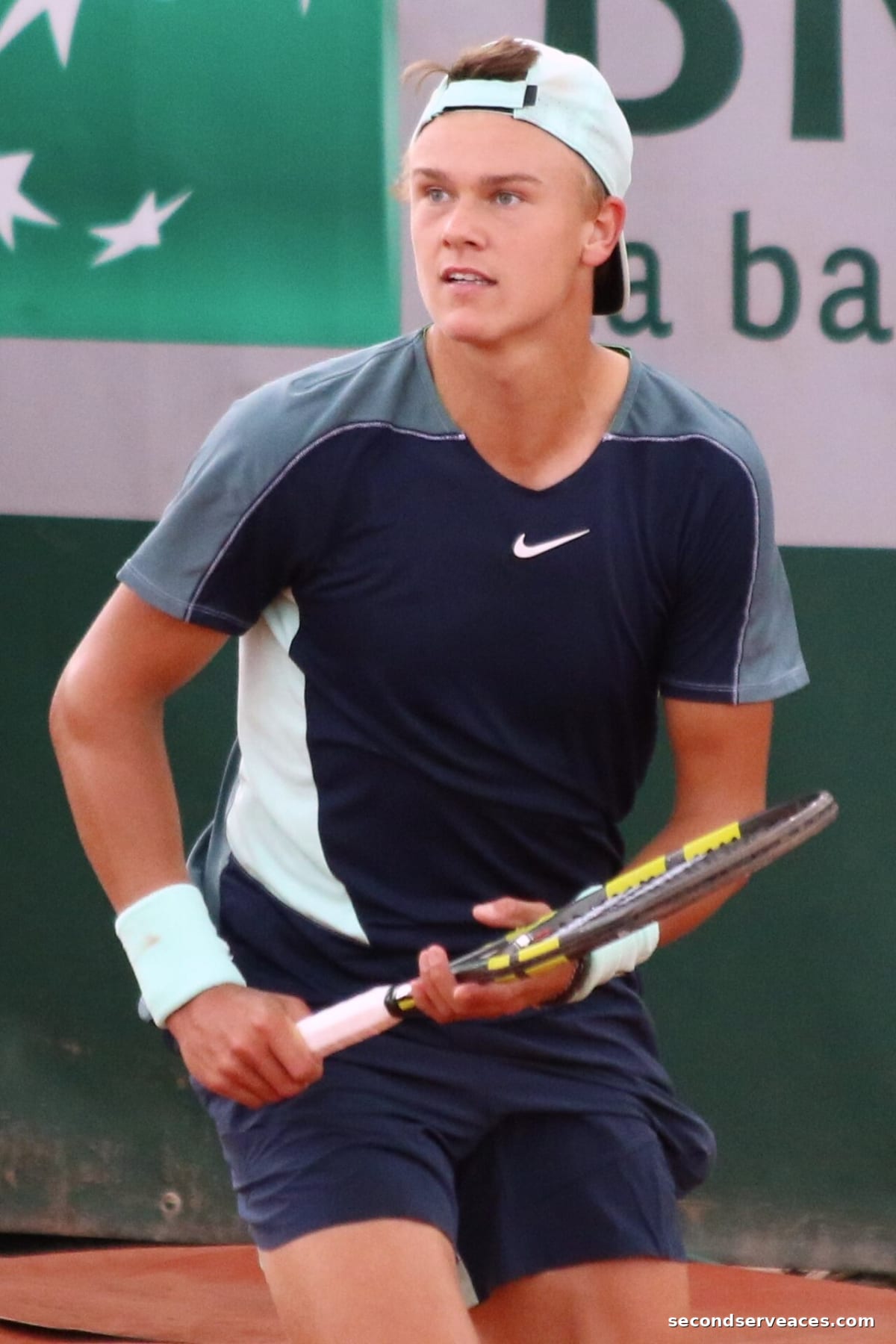 Kyrian Jacquet Stuns Holger Rune 6-3, 6-3 in Tokyo Shock