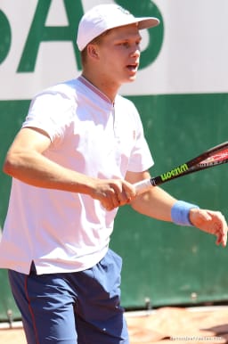 Brooksby vs Sonego Chengdu Open Preview & H2H Predictions
