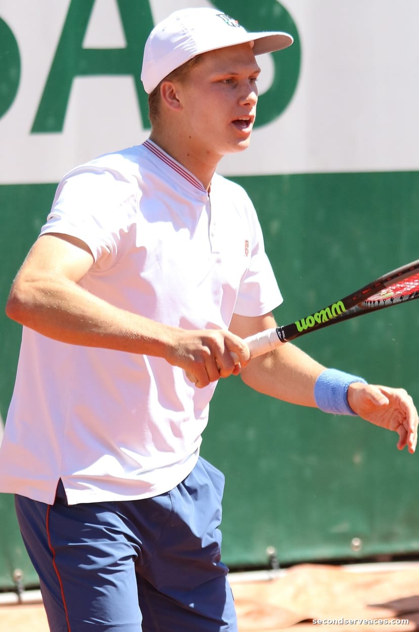 Brooksby vs Sonego Chengdu Open Preview & H2H Predictions