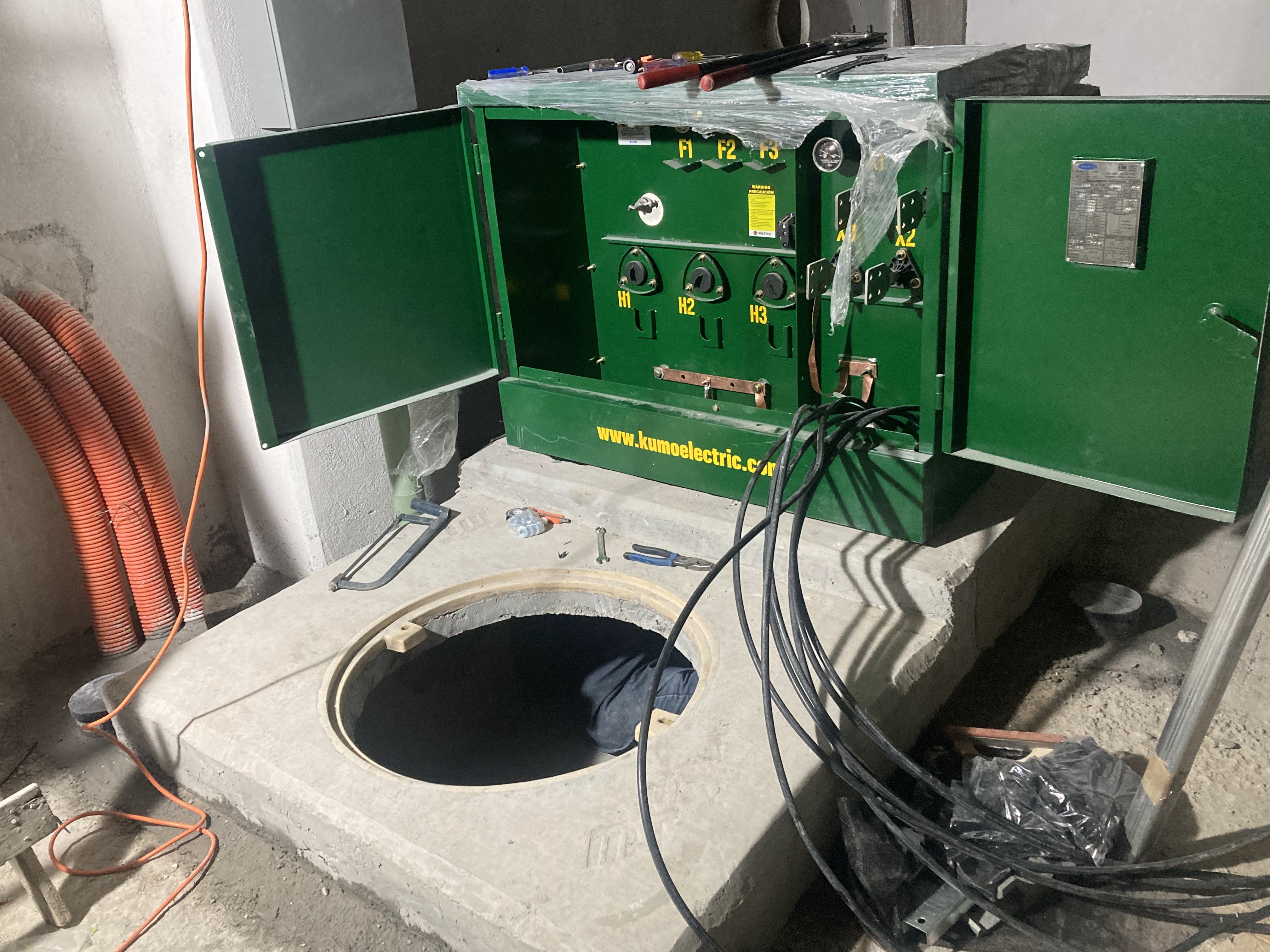 Foto de una INSTALACION DE SUBESTACIONES 